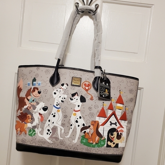 NWT Disney Dooney & Bourke "Reigning Dogs" Large Tote, Authentic, Collectors - Picture 2 of 12